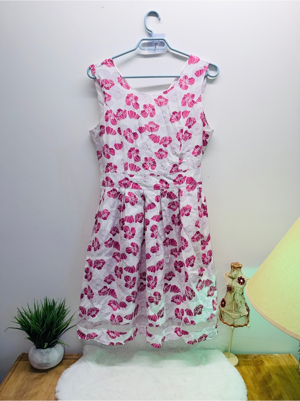 Sleeveless White Dress Pink Floral Print & Detail Lace Bottom Wedding Guest 💝